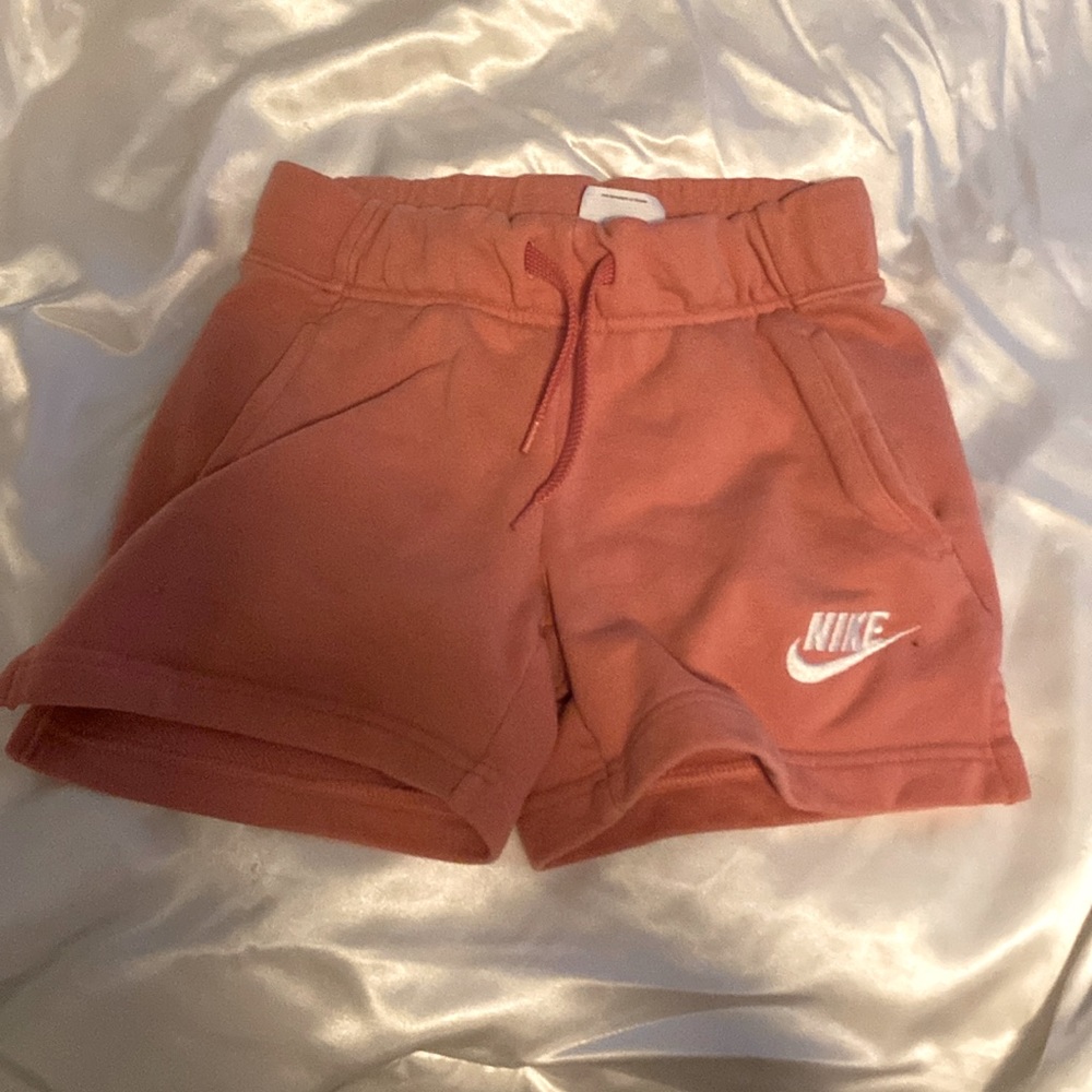 Kids Nike sweat pant short size small new without tags